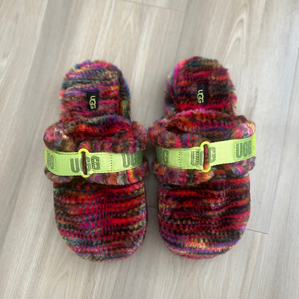 UGG Fluff It Pixelate Slides